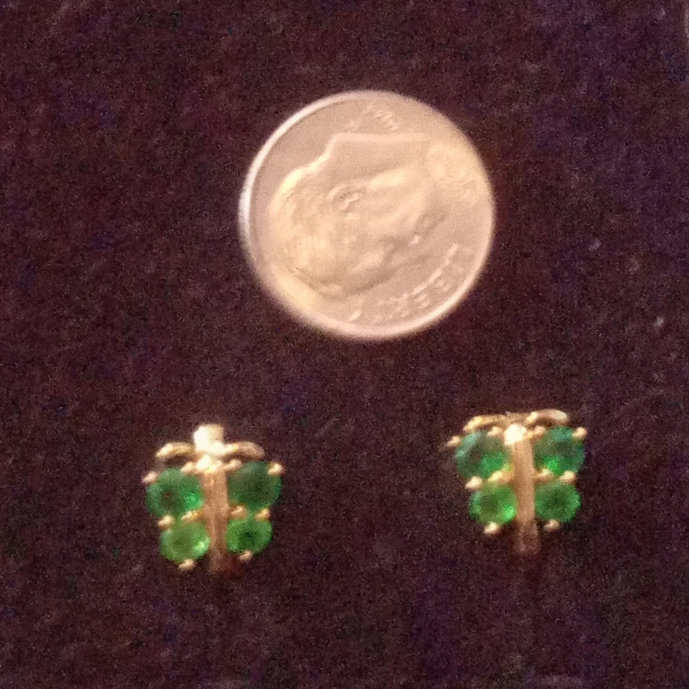 NEW NEVER WORN Elegant Green and Gold BUTTERFLY Earrings NON TARNISH HUGGIES